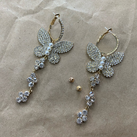 Metal diamonds pearls Butterfly Long Earrings - Picture 11 of 11